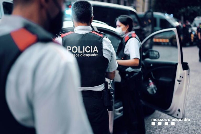 Prisión provisional para el hombre que presuntamente ha matado a una mujer en Sabadell