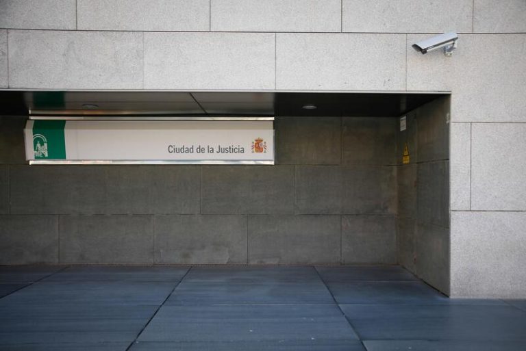 La decisión que estremeció a Almería: Madre abandonada enfrenta libertad inesperada