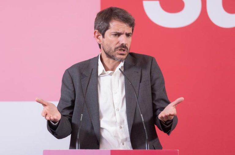 La coalición de Yolanda Díaz acusa al Gobierno de enfrentar una ofensiva tras ser citado el presidente por el juez