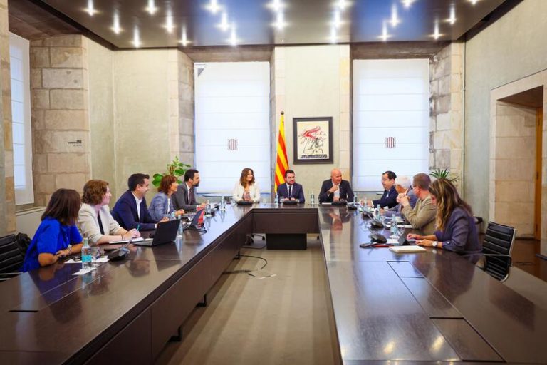 Cataluña redujo de 417 a 23 días el plazo de acceso a pensiones no contributivas por jubilación