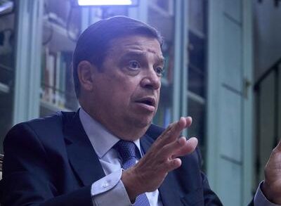 El ministro de Agricultura, Luis Planas, visitará este miércoles las Bodegas Habla en Trujillo