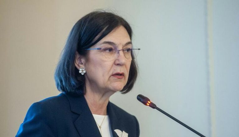 Bruselas expedienta a España por no dar poderes a la CNMC para aplicar la ley UE de servicios digitales