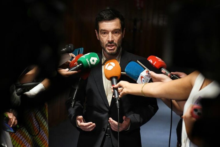 Bustinduy avisa de recortes en los presupuestos regionales si no hay consenso en la ruta de estabilidad