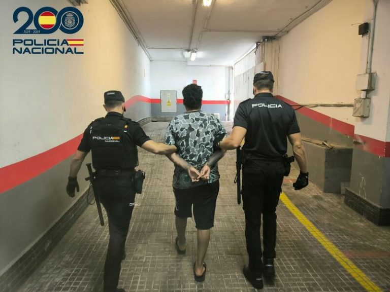 Prisión sin fianza para el padre que admitió intentar asesinar a su bebé recién nacido en Manacor