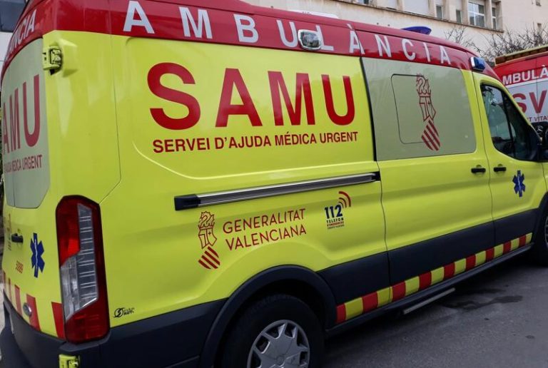 Muere un matrimonio en una playa de Alicante luego de que la mujer entrara a socorrer al hombre