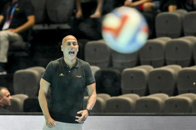 David Martín expresa la meta de conseguir el oro en waterpolo, pero anticipa que el camino no será sencillo