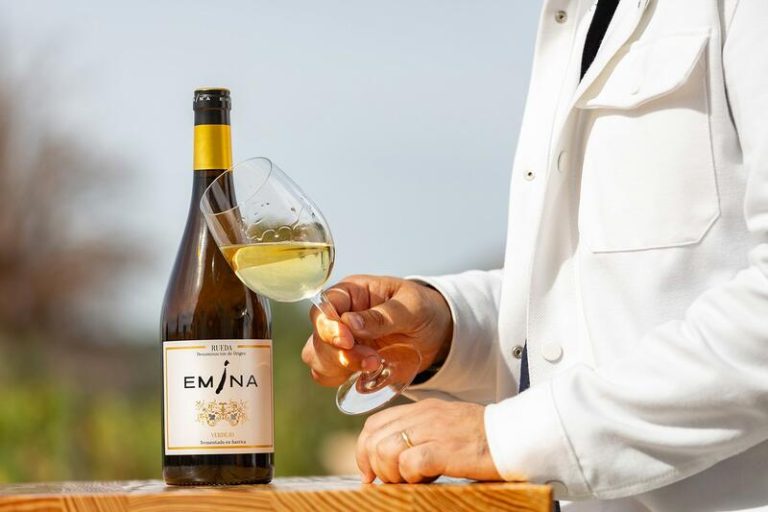 Bodega Emina Rueda logra la certificación 'Sustainable Wineries for Climate Protection Plus'