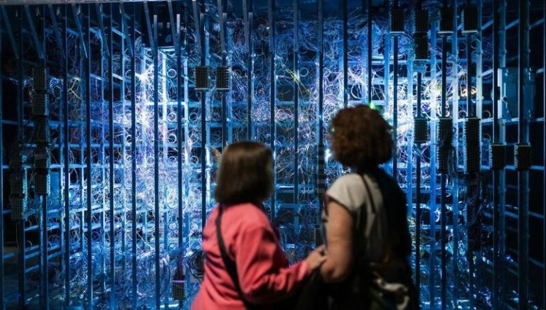 Descubre las muestras de Espacio Fundación Telefónica que combinan arte, creatividad y tecnología este verano