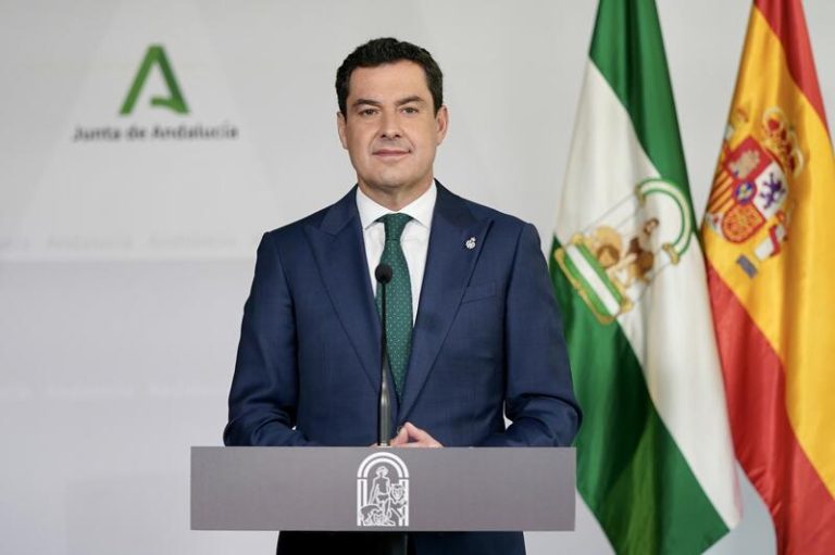 El Gobierno andaluz de Juanma Moreno trae rostros frescos a Sanidad y Educación