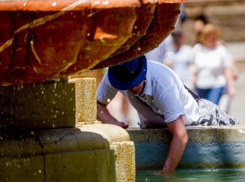 Previsión del tiempo: aviso naranja o amarillo a casi toda España por altas temperaturas