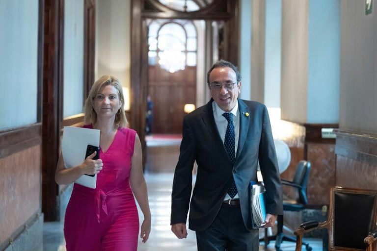 El Parlamento de Cataluña no podrá penalizar a Garriga por sus erogaciones particulares en la legislatura pasada