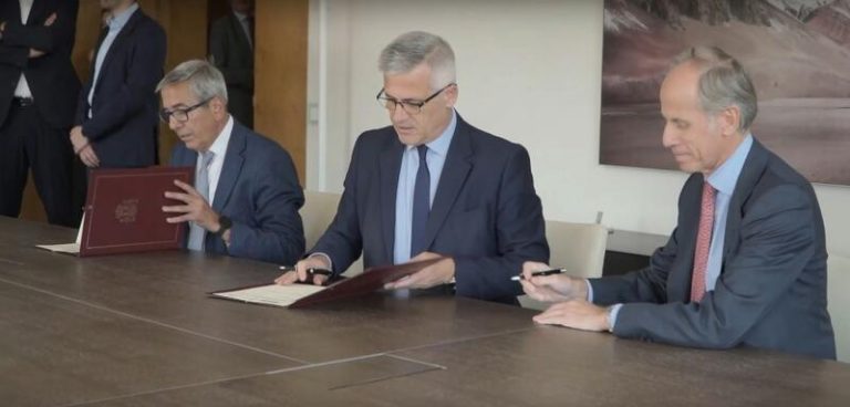 Bankinter acordó con el ICO para facilitar la compra de primera vivienda de jóvenes y familias