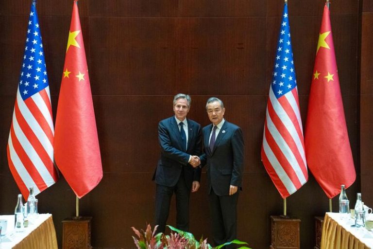 Estados Unidos retrasará cerca de dos semanas la aplicación de aranceles a China