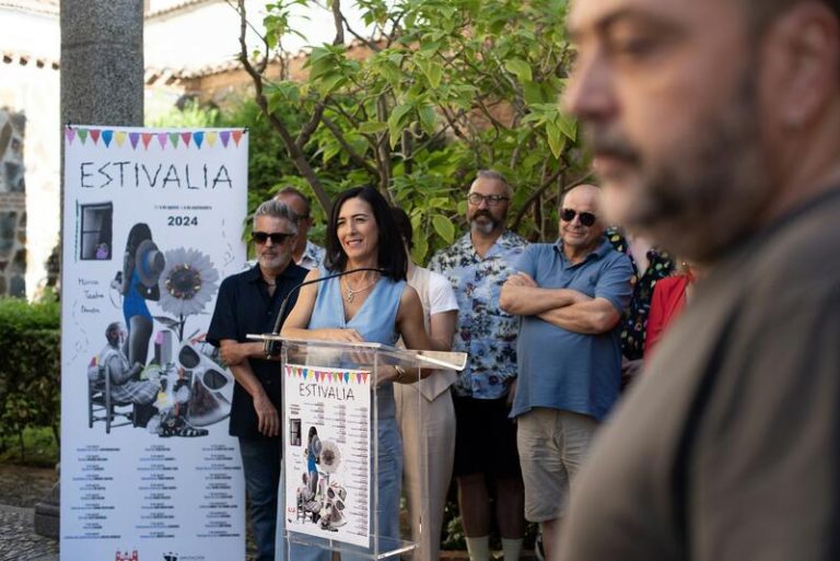 Estivalia desembarca en 30 pueblos de Cáceres con actuaciones de artistas de renombre como Luis Pastor y Elsa Tortonda
