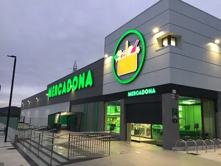 Calidad, precio y buen gusto: el mejor vino está en Mercadona y cuesta menos de 4 euros