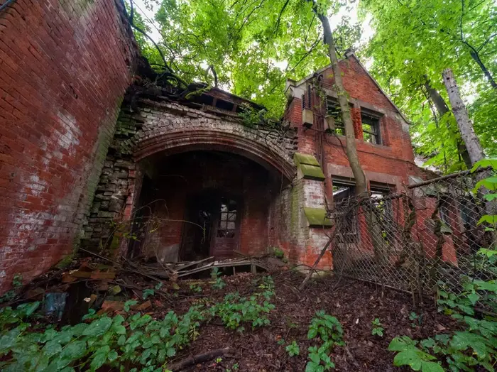 647dfb3d40bf000019fa3250