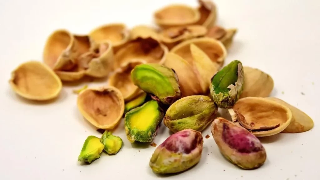 3 razones para NO incluir pistachos en tu dieta si quieres cuidar tus riñones 24 Alto contenido de fósforo