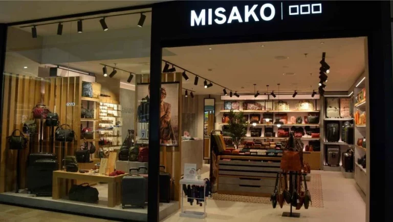 Aprovecha las ofertas en Misako con bolsos y accesorios por menos de 10 euros