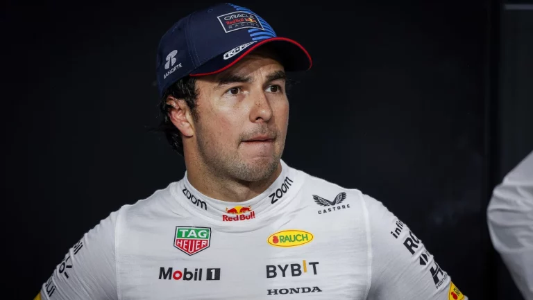 Sergio Pérez desvela el desgaste mental de ser compañero de Verstappen en Red Bull