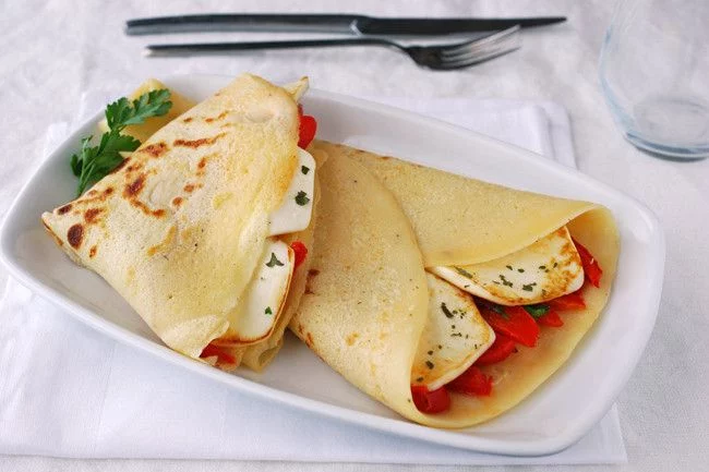 Cómo preparar crepes salados rellenos en freidora de aire para la mejor merienda del verano