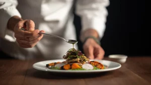 DiverXO, Akellarre o Berasategui, ¿cuánto cuesta comer en los restaurantes con Estrella Michelin de España?