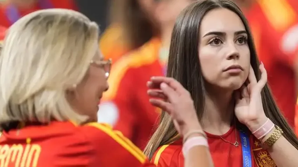 Lamine Yamal y Álex Padilla confirman que están juntos: foto viral 64 El futuro de la pareja