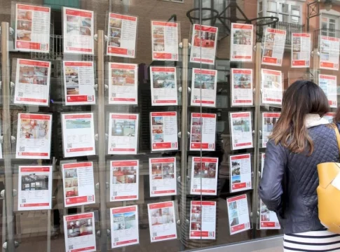 El mercado inmobiliario en crisis El mercado inmobiliario en crisis: la ley de vivienda agrava la escasez de ofertas