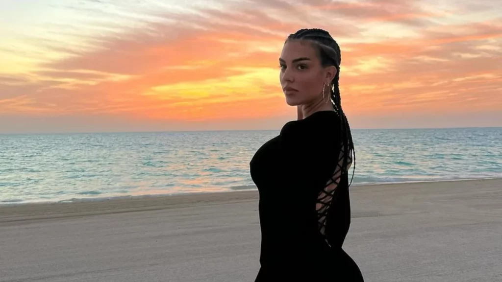 La millonada que cuesta a Cristiano Ronaldo tener contenta a Georgina Rodríguez 37 El poder de la fama