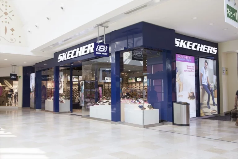 4 sandalias de Skechers para estar cómoda este verano mientras luces tu vestido favorito