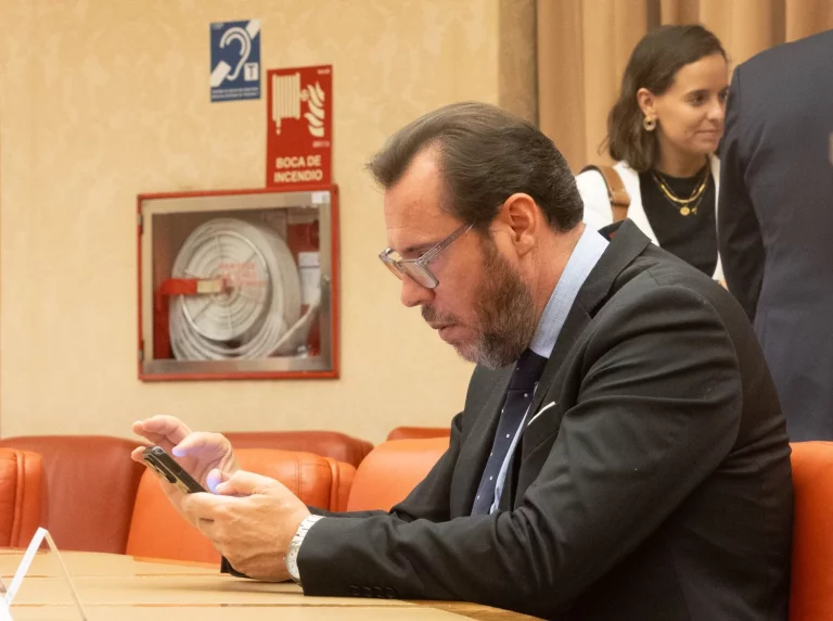 Óscar Puente pone en riesgo la segunda tanda de la liberalización por su pleito con Ouigo