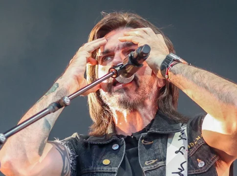 Juanes viaja por Latinoamérica en su paso por Río Babel