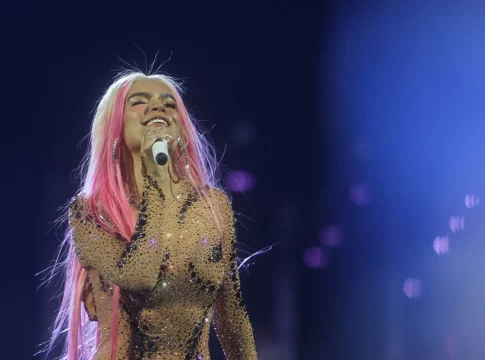 El concierto de Karol G en el Bernabéu ha sido una fiesta absoluta a pesar de los problemas de ruido en la calle y el audio en el recinto