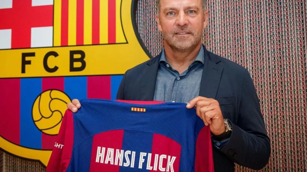 Flick se pone serio con un jugador del FC Barcelona: no tiene sitio 59 Flicksaca otra perla del FC Barcelona del nivel de Lamine Yamal: qué escándalo