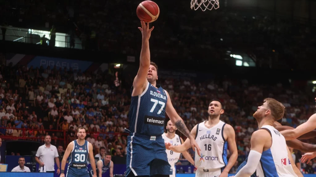 Grecia no necesitó una exhibición de Giannis