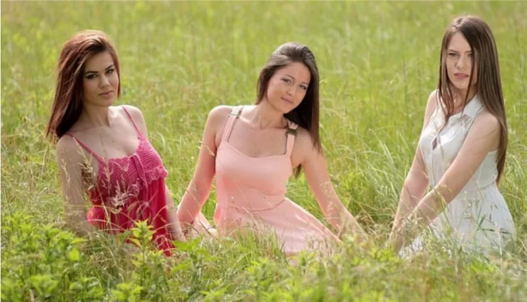 Los 10 vestidos baratos más elegantes de Primark que parecen de Zara o Massimo Dutti