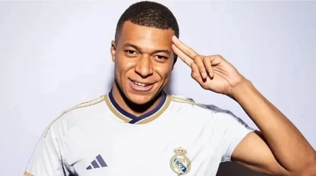 El discurso de Mbappé que reconcilia al madridismo para siempre: pelos de punta 1 Mbappé