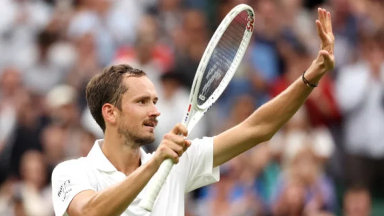 Medvedev lanza mensaje rotundo a Carlos Alcaraz en Wimbledon