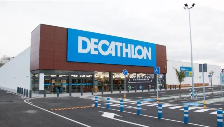 Ni Adidas ni Nike: Decathlon tiene la prenda deportiva de Domyos más estética que sirve para verano e invierno