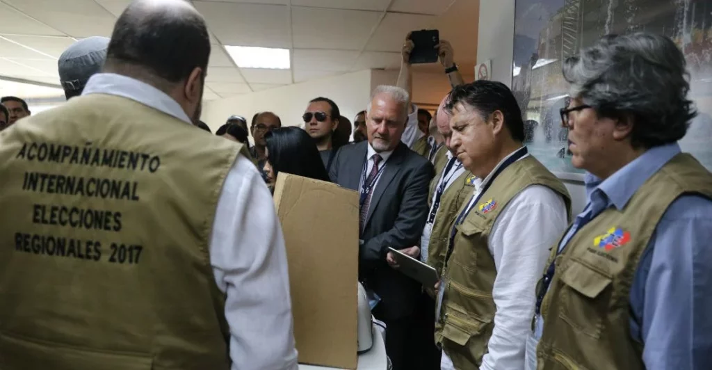 Los venezolanos vuelven a soñar con la libertad tras 25 años de chavismo 2 Organizaciones internacionales y locales piden supervisión para asegurar elecciones transparentes