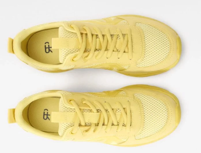 Estas llamativas zapatillas de Parfois las van a llevar las influencers por encima de las Nike y Puma