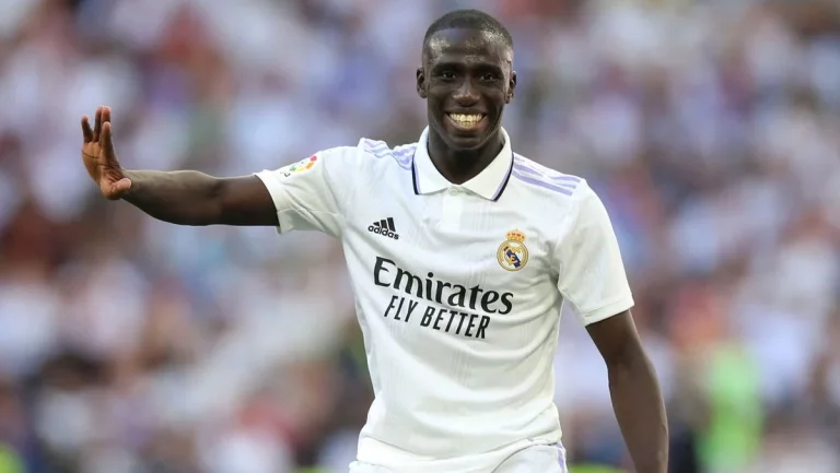 El FC Barcelona clama contra la sanción a Mendy