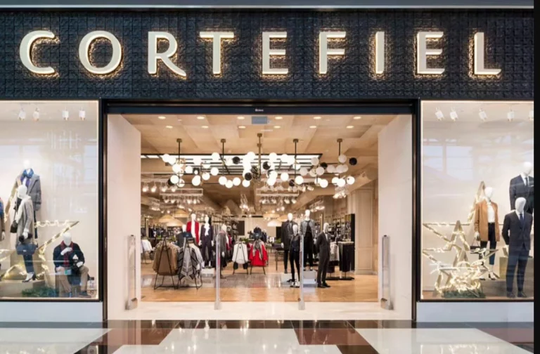 Seleccionamos 9 vestidos de Cortefiel para vestir sofisticada también en verano