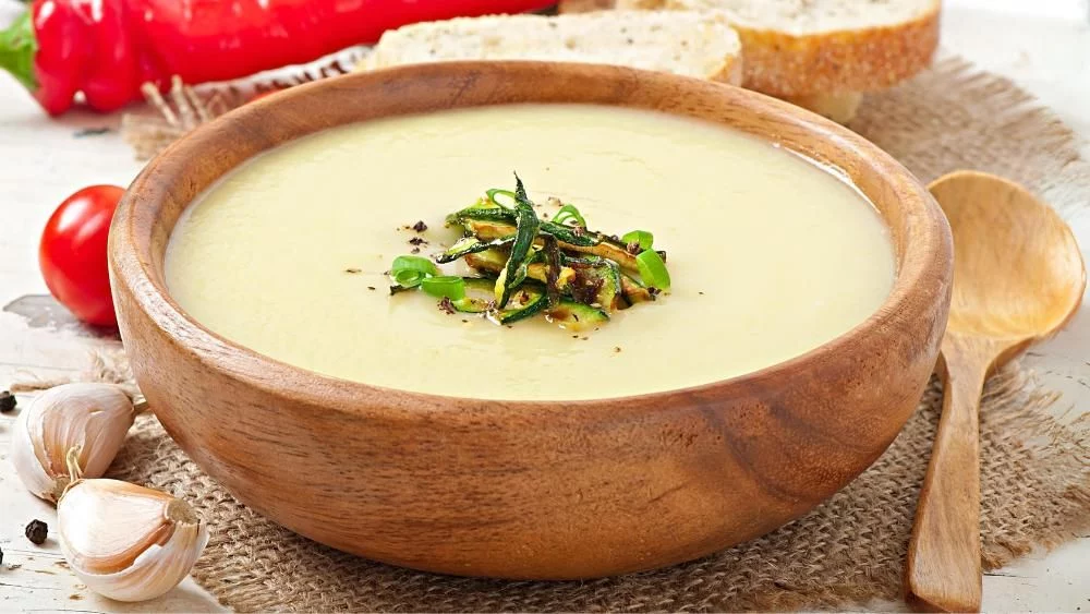 El ajoblanco andaluz, la crema fría que los españoles olvidan siempre delante del gazpacho El ajoblanco andaluz, la crema fría que los españoles olvidan siempre delante del gazpacho