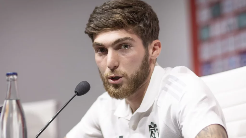 Sofia Tsitaishvili es la imponente WAG que promete emociones fuertes en LaLiga 133 Un vínculo sólido y un nuevo papel en LaLiga