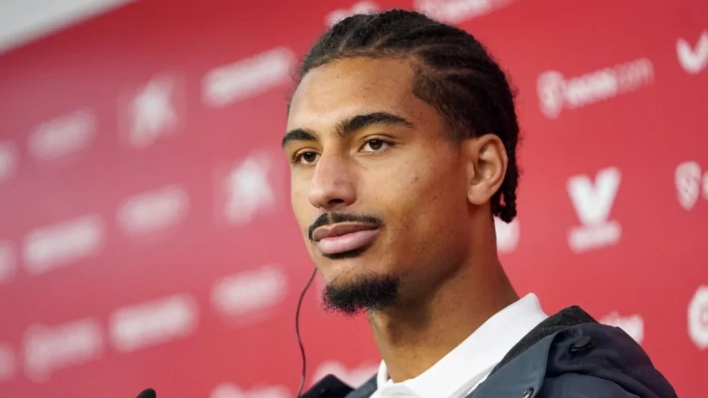 Un fijo de García Pimienta puede salir del Sevilla FC en enero 1 García Pimienta