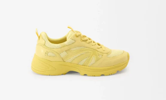 Estas llamativas zapatillas de Parfois las van a llevar las influencers por encima de las Nike y Puma