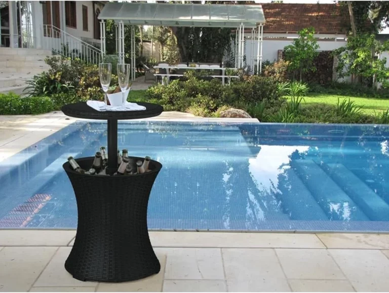 Moderniza tu terraza con la mesa nevera de Amazon perfecta para el verano