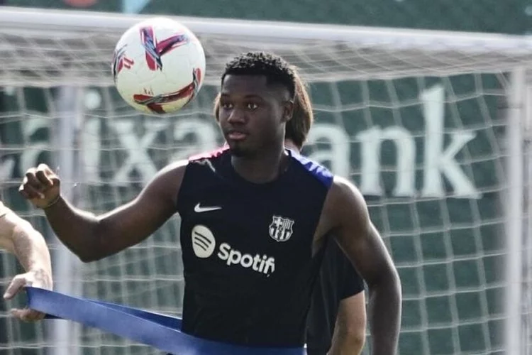 ansu fati quedarse fc Barcelona