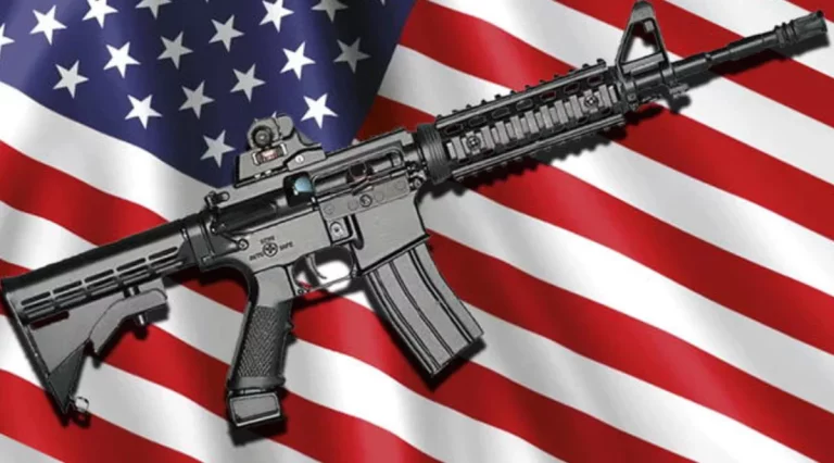 AR-15, el subfusil táctico utilizado en el atentado contra Trump
