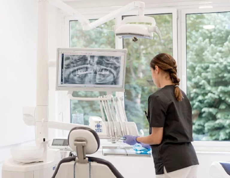Recuperar los dientes perdidos en 24 horas es posible gracias a los implantes de carga inmediata